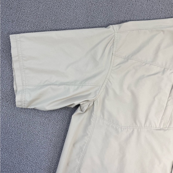 Cabela's Shirt Large Beige Button up GlideWear Vented Performance UPF 50 Men - Picture 2 of 13
